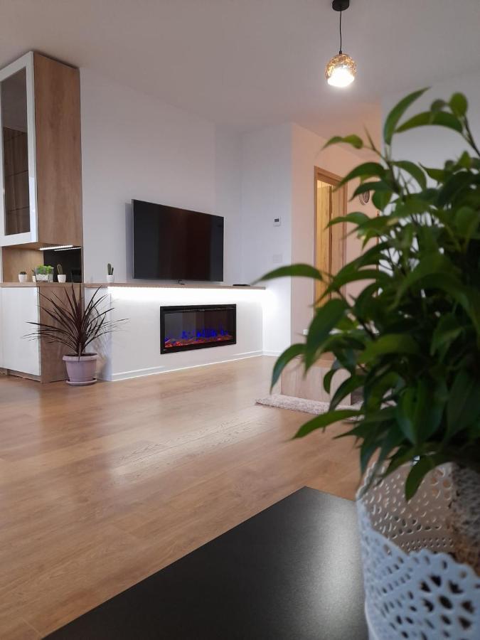 Luxury Panorama Apartament,Coresi Braşov Eksteriør billede